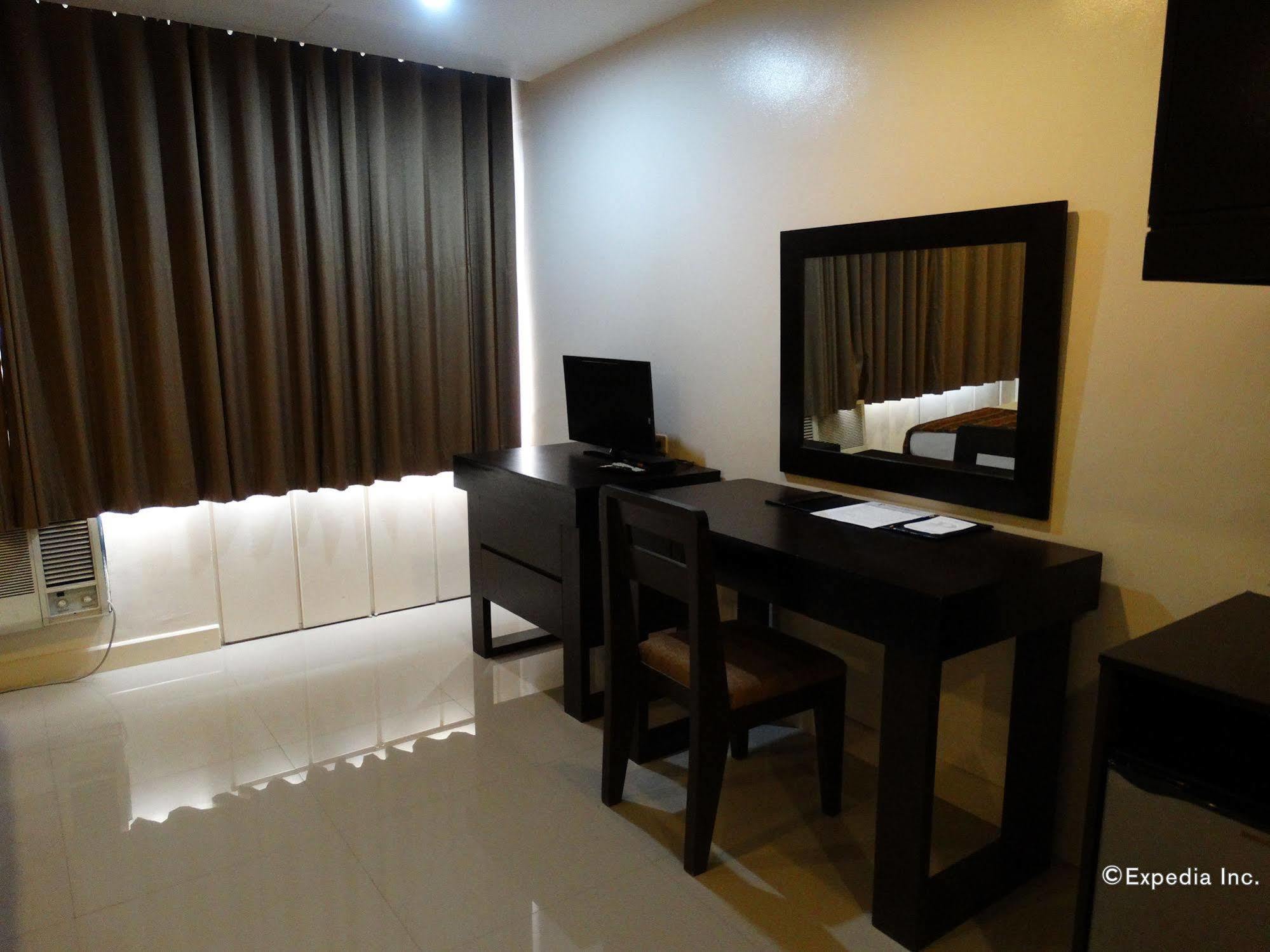 Paragon Tower Hotel Manila Kültér fotó